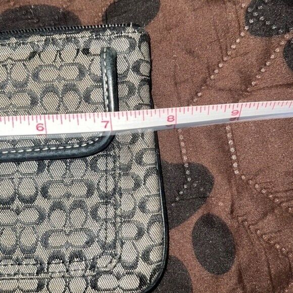 Coach Signature Small Wristlet - Picture 6 of 8